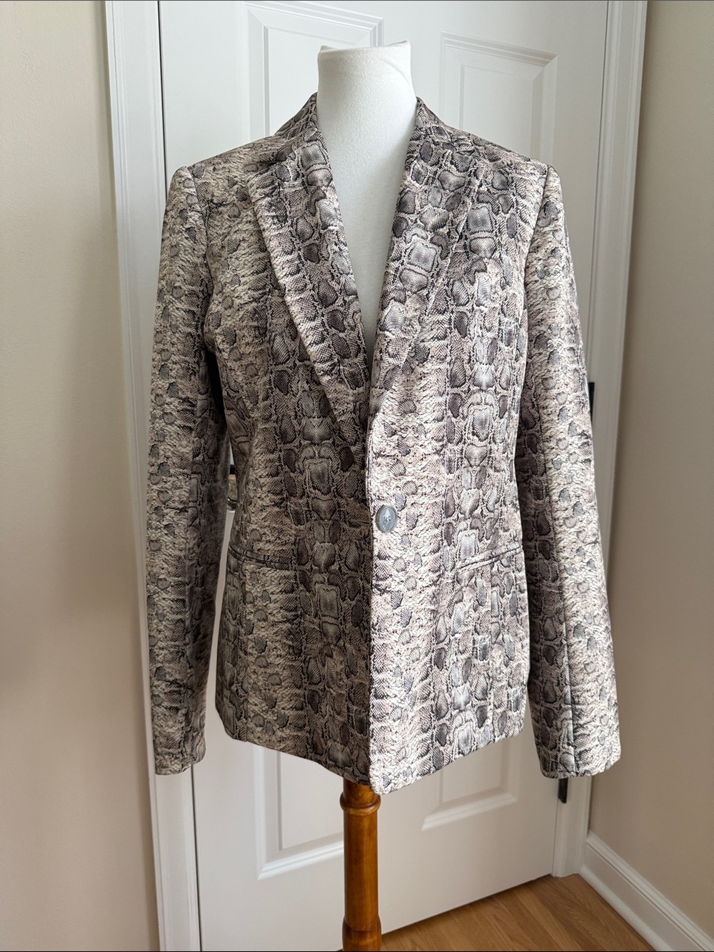 NWT Bailey 44 Snake-Print Women's Blazer Jacket - Brown and Cream - Size 10